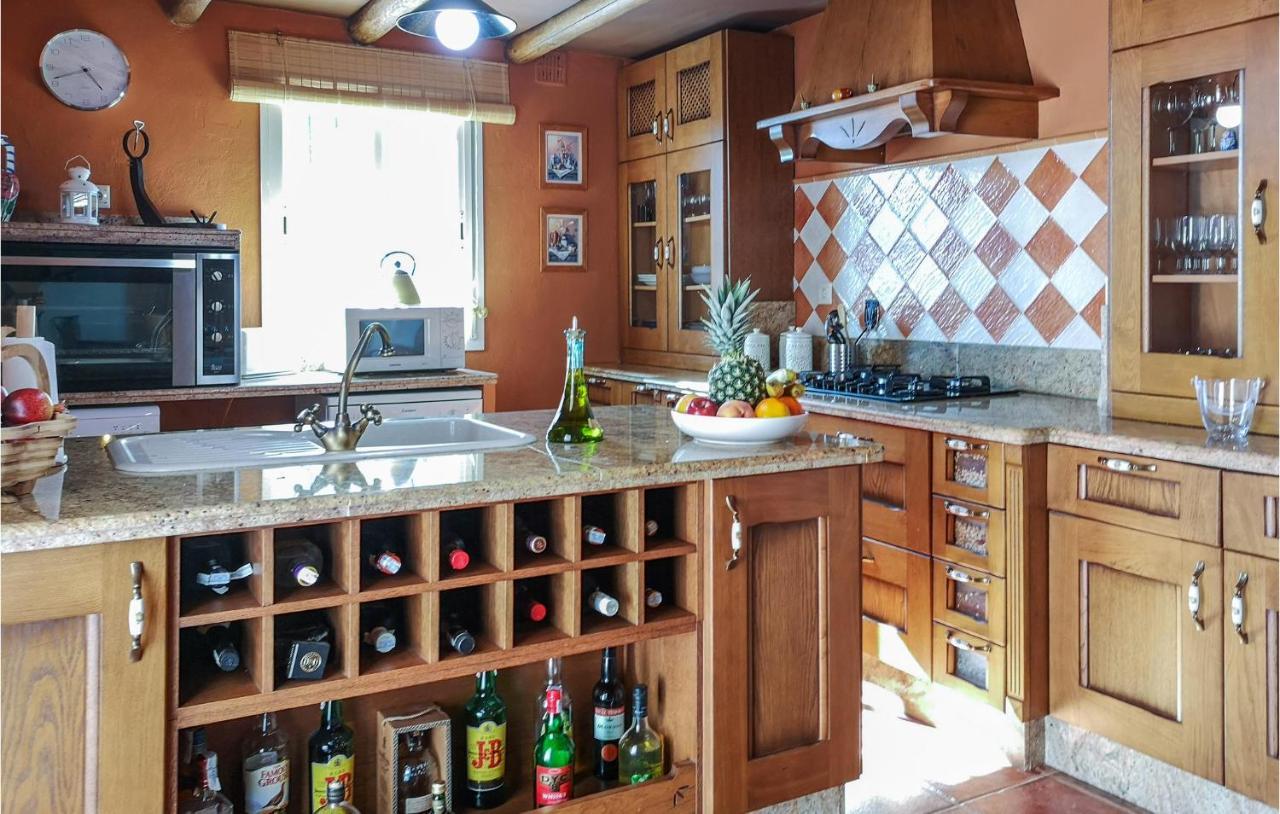 Awesome Home In Algatocín 外观 照片